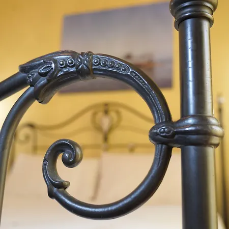 Bed & Breakfast Palazzo Florio Boutique 4*