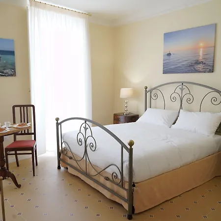 Palazzo Florio Boutique Bed & Breakfast 4*